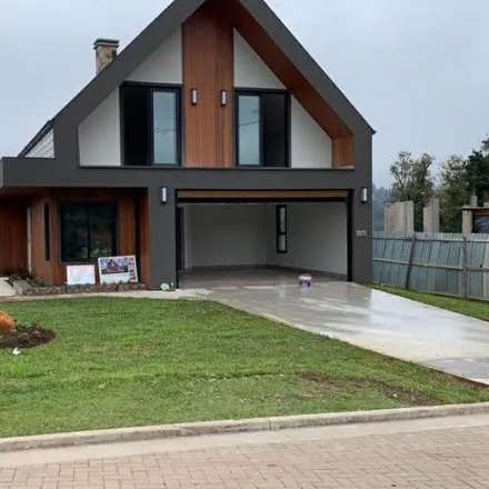 Buy this 3 bed house on Linha Ávila in Pórtico, Gramado - RS