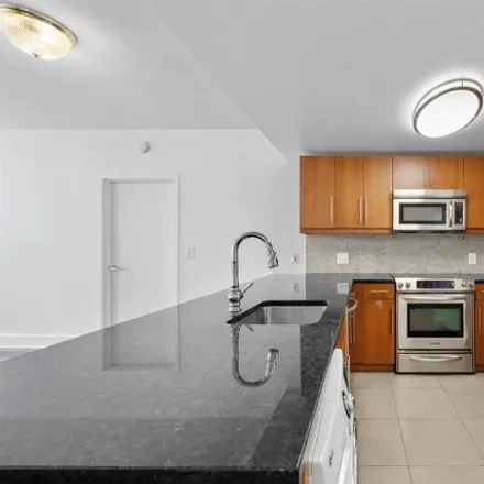 Image 5 - 88 Morgan St Apt 1205, Jersey City, New Jersey, 07302 - House for rent