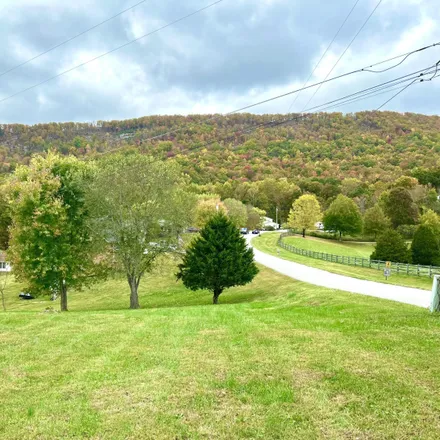 Image 3 - Woods Cemetery, Tionesta Drive, Caryville, Campbell County, TN 37757, USA - House for sale