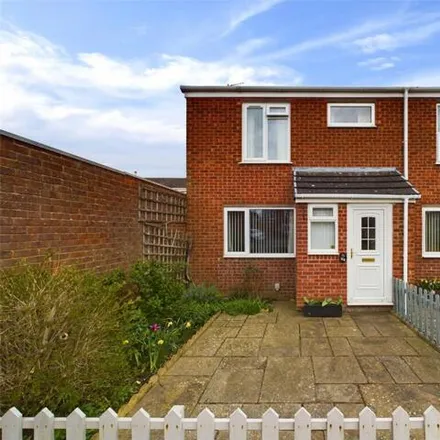 Buy this 3 bed duplex on Colesborne Close in Worcester, WR4 9XF