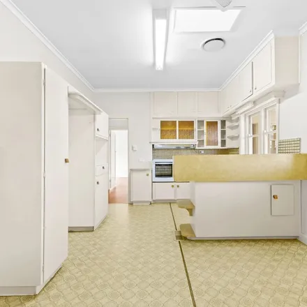 Image 6 - Windsor Avenue, Mount Waverley VIC 3149, Australia - Apartment for rent