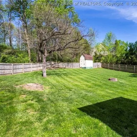 Image 7 - 156 Timberlake Circle, Hidden Valley Estates, Teays Valley, WV 25560, USA - House for sale