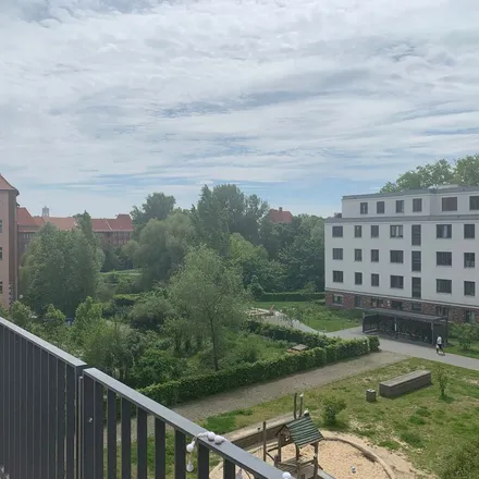 Image 2 - Primo-Levi-Schule, Woelckpromenade 38, 13086 Berlin, Germany - Apartment for rent