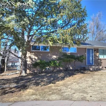 Image 1 - 894 Sequoia Drive, Colorado Springs, CO 80910, USA - House for sale