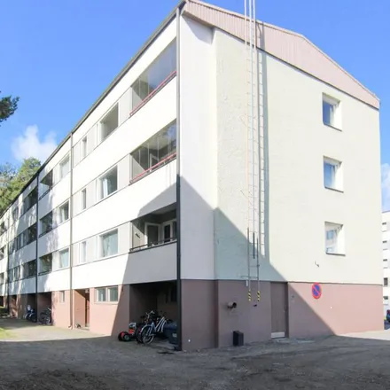 Rent this 2 bed apartment on Mäntyläntie 2 in 80220 Joensuu, Finland