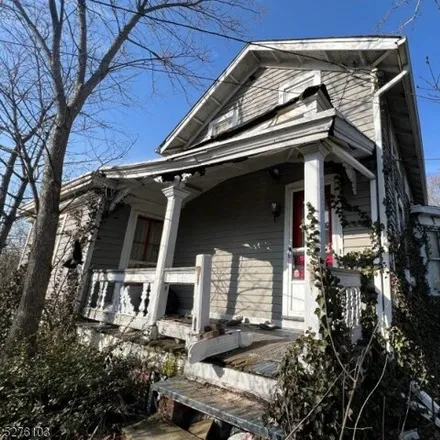 Buy this 3 bed house on 130 Berry Street in Hackensack, NJ 07601