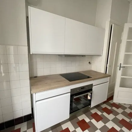 Rent this 3 bed apartment on 8 Rue Charles Tartari in 38000 Grenoble, France