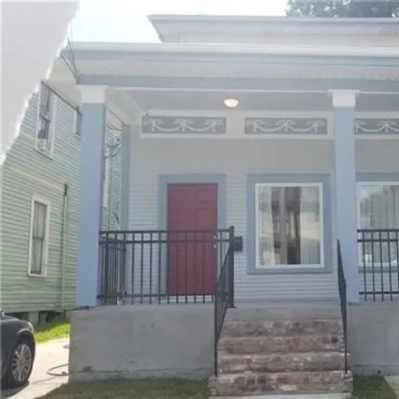 Rent this 3 bed house on 2314 Valmont Street in New Orleans, LA 70115