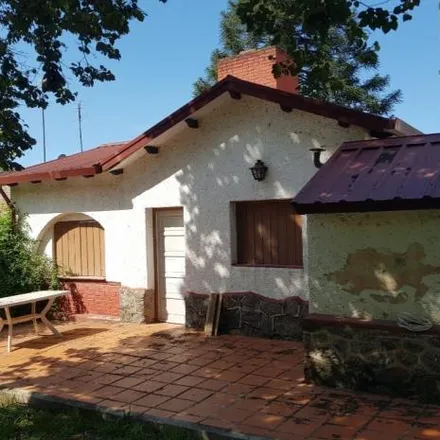 Buy this 2 bed house on Polideportivo de Agua de Oro in Avenida General Belgrano, Departamento Colón