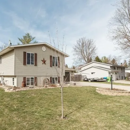 Image 3 - 457 Springbrook Court, Mayville, WI 53050, USA - House for sale