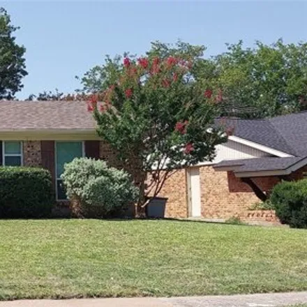 Rent this 3 bed house on 642 Cambridge Drive in Richardson, TX 75080
