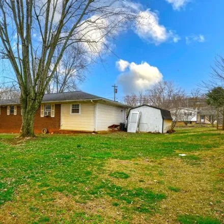 Image 6 - 1193 East Old Andrew Johnson Highway, Jefferson City, TN 37877, USA - House for sale