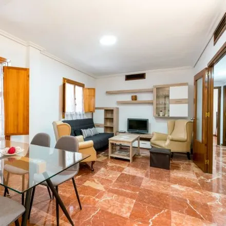 Image 2 - Calle Estrella, 7, 41004 Seville, Spain - Apartment for rent