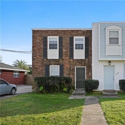 Rent this 3 bed townhouse on 324 18th Street in Lakeview, New Orleans