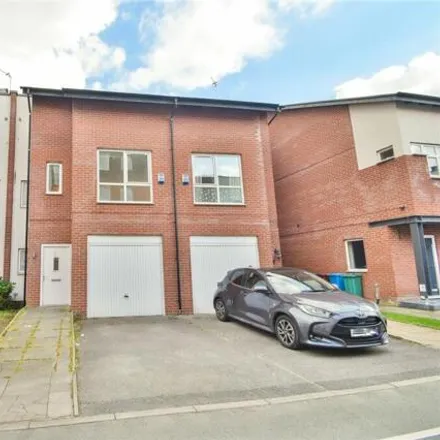 Buy this 3 bed townhouse on Georgia Avenue in Manchester, M20 1LX