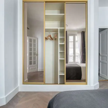 Image 5 - 5 Avenue Victor Hugo, 75116 Paris, France - Apartment for rent