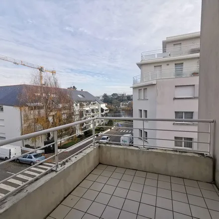 Rent this 2 bed apartment on 6 Place Lieutenant Jehenne in 44000 Nantes, France