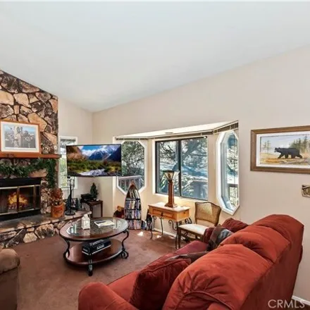 Image 3 - 858 Villa Grove Avenue, Moonridge, Big Bear City, CA 92314, USA - House for sale