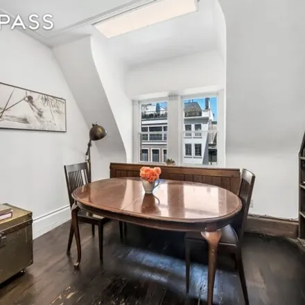 Image 2 - 64 East 80th Street, New York, NY 10075, USA - Townhouse for sale
