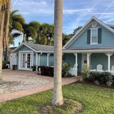 Buy this 5 bed house on Yoder‘s Restaurant in Hines Avenue, Sarasota County