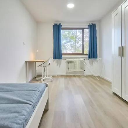 Rent this 1 bed room on Kölner Landstraße 340 in 40589 Dusseldorf, Germany