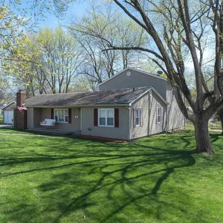 Image 2 - 1692 East 13th Street, Sedalia, MO 65301, USA - House for sale