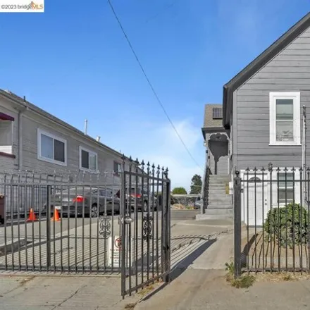 Image 2 - 1501 48th Avenue, Oakland, CA 94601, USA - House for sale