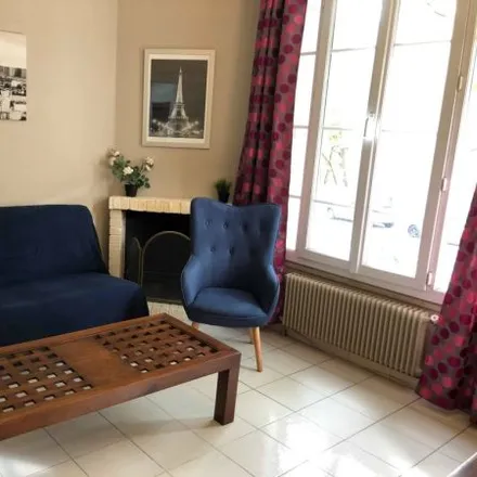 Rent this 5 bed apartment on 57 Rue de Verdun in 94800 Villejuif, France