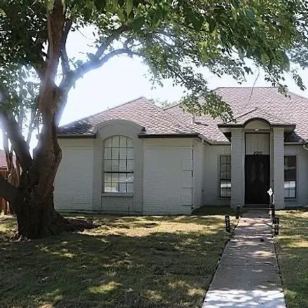 Rent this 3 bed house on 2030 E Branch Hollow Dr in Carrollton, Texas