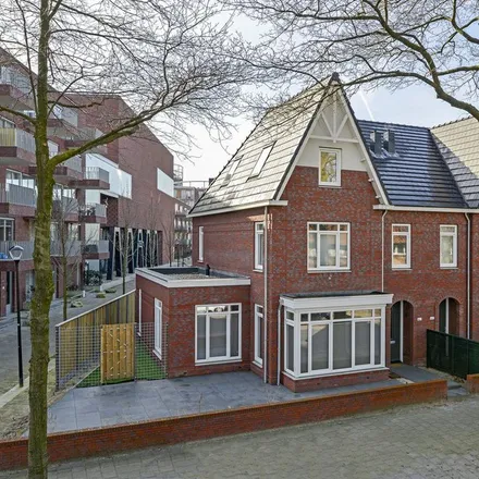 Rent this 3 bed duplex on Lorentzweg 46J-3 in 1221 EH Hilversum, Netherlands