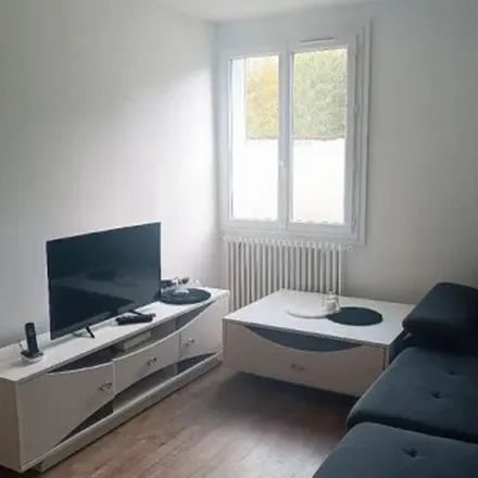 Rent this 2 bed apartment on 4 Route de Lyon in 69740 Genas, France