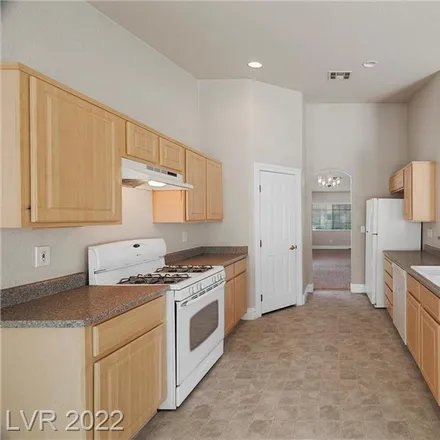 Image 4 - 5216 Misty Foxglove Court, North Las Vegas, NV 89081, USA - House for sale