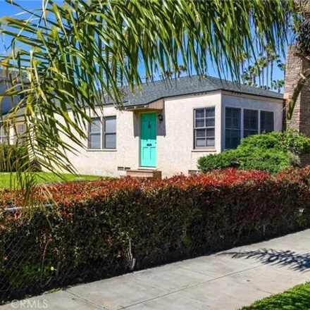 Buy this 4 bed house on 275 Corona Avenue in Long Beach, CA 90803