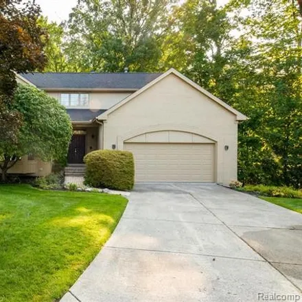 Buy this 4 bed house on 38600 Greenbrook Court in Farmington Hills, MI 48331