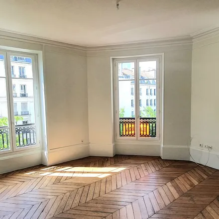 Image 1 - Jules Joffrin, ligne 12 Direction Mairie d'Issy, Rue Ordener, 75018 Paris, France - Apartment for rent
