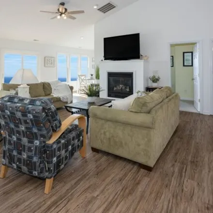 Image 9 - 389 New River Inlet Road, North Topsail Beach, NC 28460, USA - House for sale