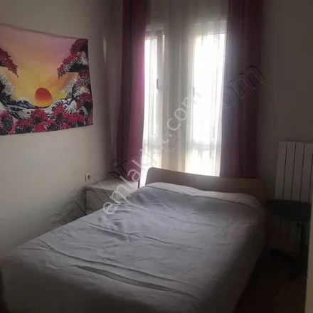 Rent this 2 bed apartment on GNSS Harita Teknik Danışmanlık San. Ve Tic. A.Ş. in Ayazma Caddesi 21, 34406 Kâğıthane