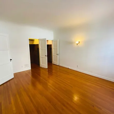 Rent this 1 bed apartment on 396 South Cochran Avenue in Los Angeles, CA 90036