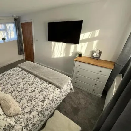 Rent this 1 bed condo on Compton Dando in BS31 2TW, United Kingdom
