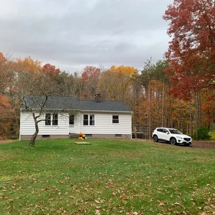 Rent this 2 bed house on 30 Fred Short Road in Saugerties, Ulster County