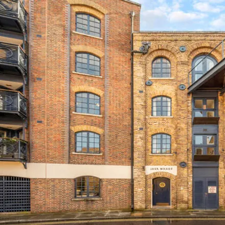 Image 1 - Java Wharf, 16 Shad Thames, London, SE1 2YH, United Kingdom - Apartment for sale