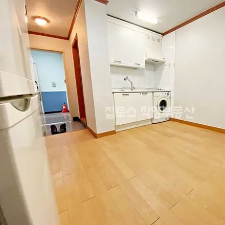 Rent this studio apartment on 서울특별시 서대문구 홍은동 396-25