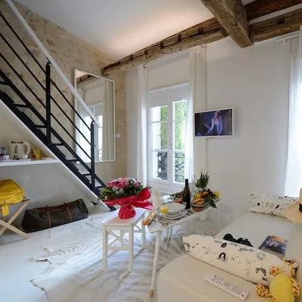 Image 4 - Rue Froissart, 75003 Paris, France - Apartment for rent