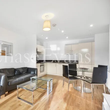 Image 5 - Parkside Court, 15 Booth Road, London, E16 2FX, United Kingdom - Apartment for rent