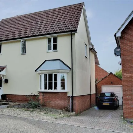 Rent this 4 bed house on 41 Comfrey Way in Thetford, IP24 2UU