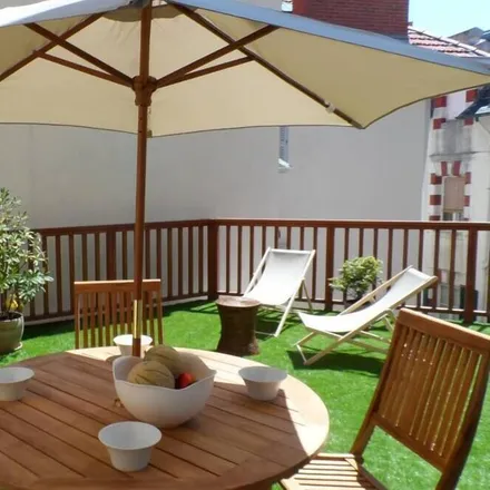 Rent this 2 bed apartment on 64200 Biarritz