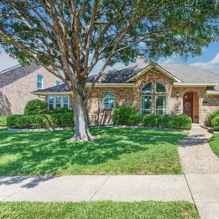 Buy this 4 bed house on 2709 Redfield Drive in Plano, TX 75025