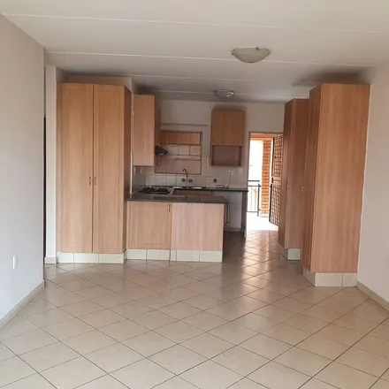 Image 7 - Monroe Close, Tshwane Ward 101, Gauteng, 0050, South Africa - Apartment for rent