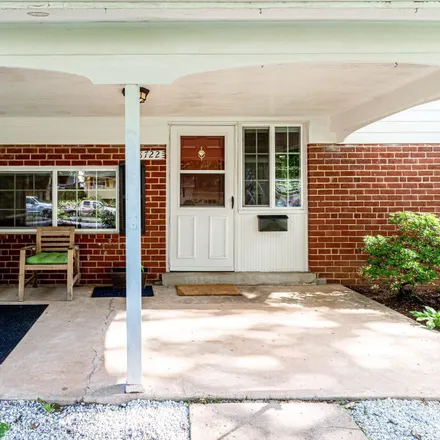 Image 2 - 8712 Clydesdale Road, West Springfield, VA 22151, USA - House for sale