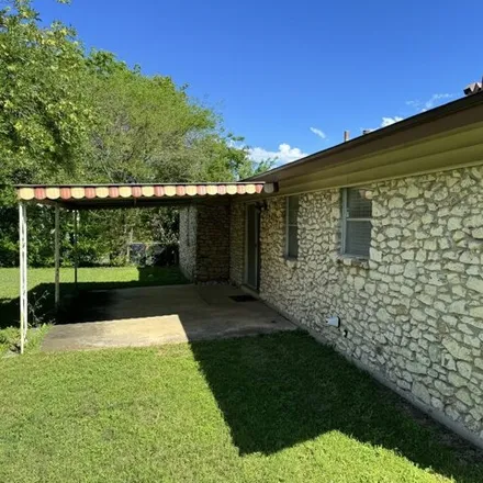 Image 3 - 1015 Morey Peak Dr, San Antonio, Texas, 78213 - House for sale